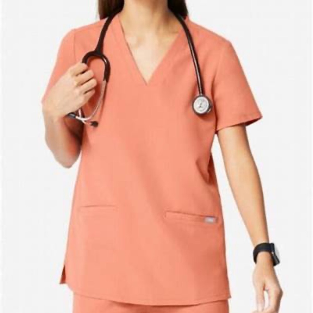Figs Casma Scrub Top in Coral Size Small
